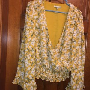 Flowy sleeve blouse